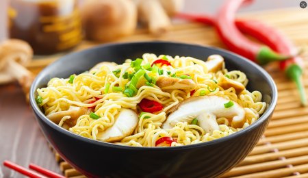 一包泡面，怎樣吃才能健康又滿(mǎn)足？